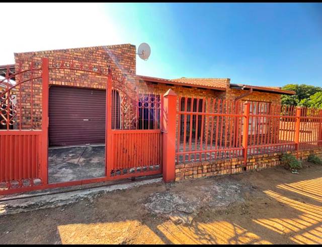 3 BEDROOM HOUSE FOR SALE IN SOSHANGUVE L